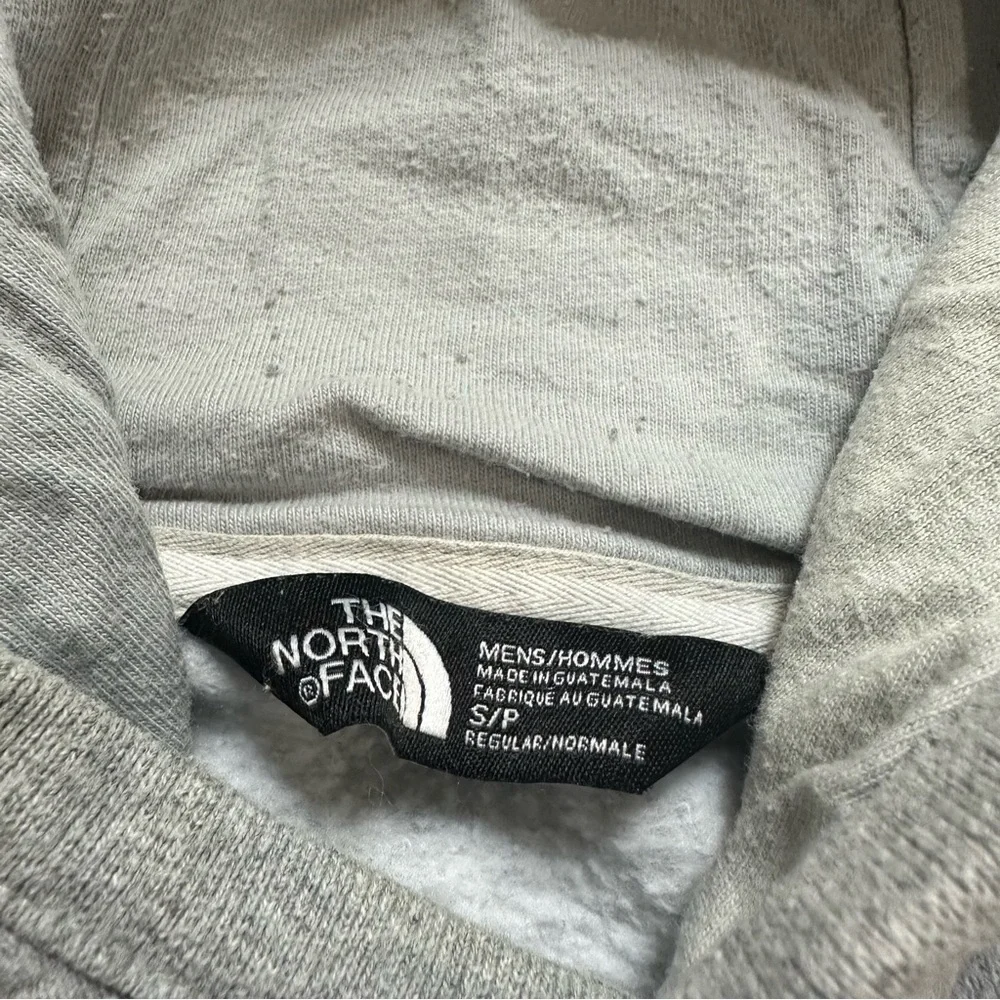 The‎ North Face Men’s Gray Hoodie Sweatshirt, Front Logo, Embroidered, Small